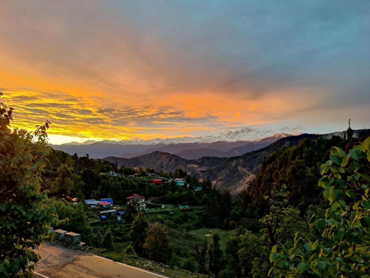The Bunker House Hotel Chopta Ngoại thất bức ảnh